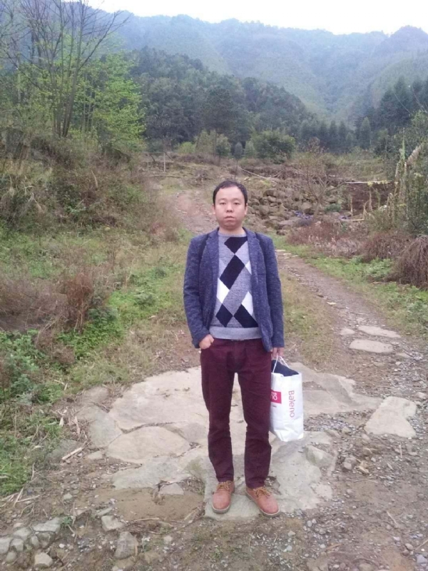 奋斗的第一张照片--台湾基督教相亲网