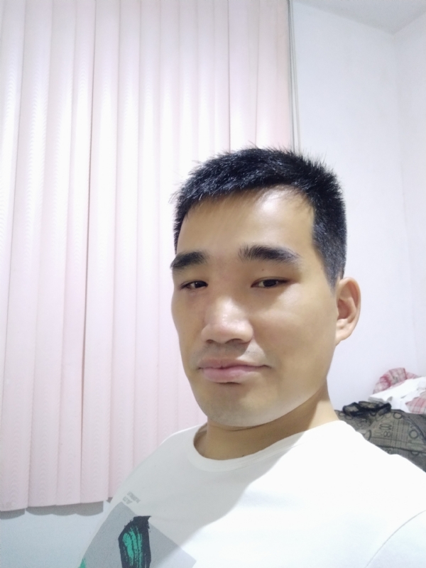 大男孩的第一张照片--台湾基督教相亲网