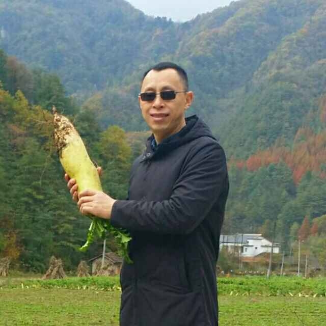 墨迹男的第一张照片--台湾基督教相亲网