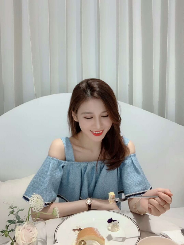 Emily的第三张照片--台湾基督教相亲网