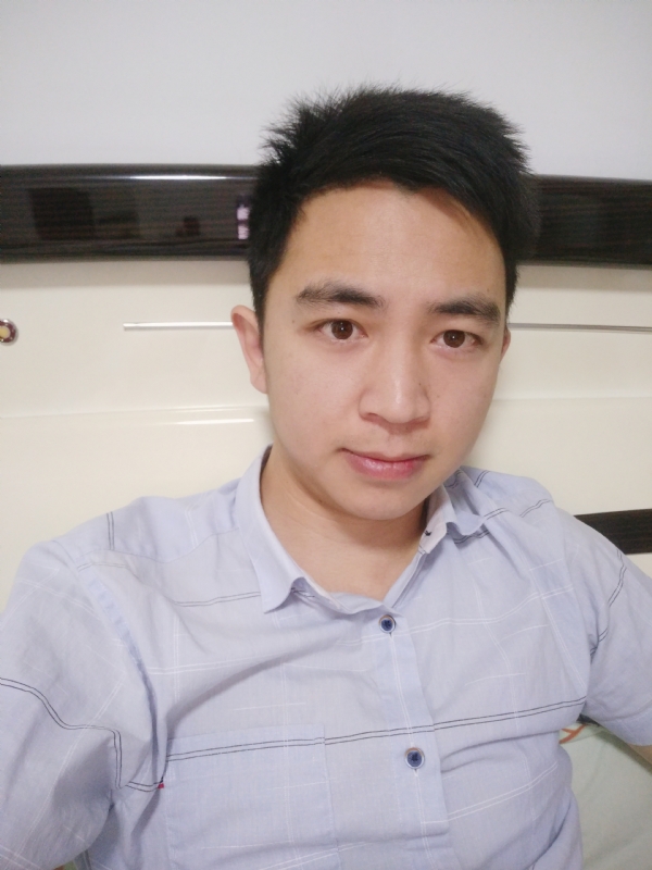 彭亮的第二张照片--台湾基督教相亲网