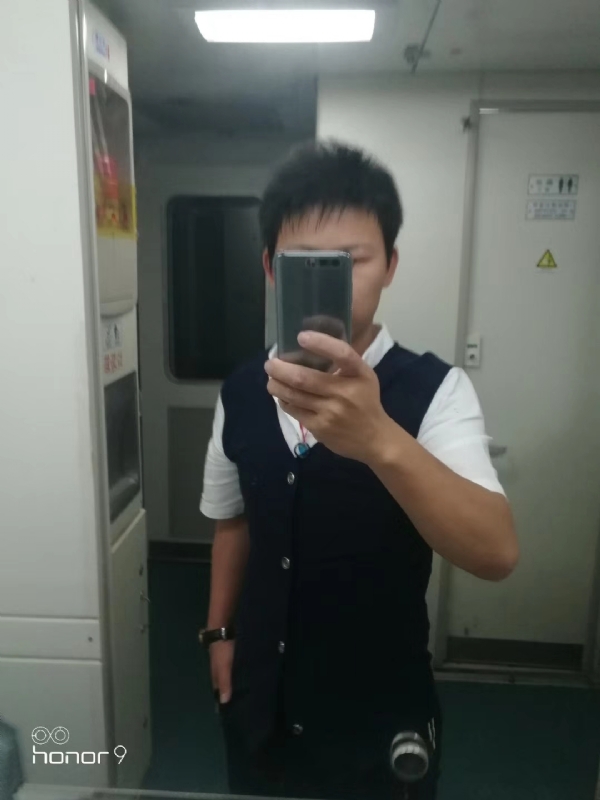 阳光下de幸福的第一张照片--台湾基督教相亲网