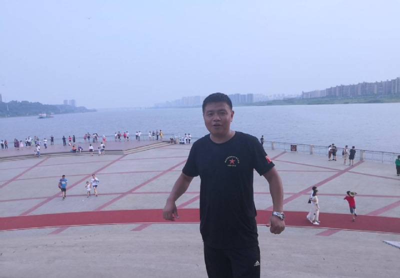 曾经心疼的我的第一张照片--台湾基督教相亲网