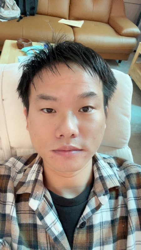 向日葵的第一张照片--台湾基督教相亲网